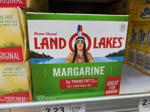 Lan O Lakes : le "native american" (autrefois appelé "Indien") s'est fait dégager de la boîte durant l'hiver 2020. Ils ont dit que c'était "raciste".