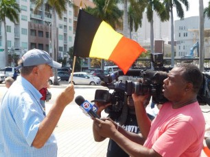 Rassemblement à Miami en soutient aux victimes des attentats de Bruxelles
