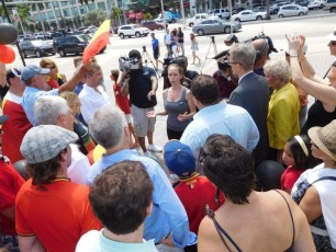Rassemblement à Miami en soutient aux victimes des attentats de Bruxelles