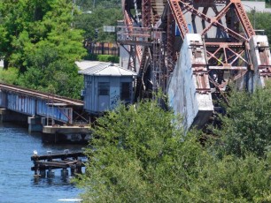 Pont sur la rivière à Tampa