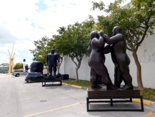 Gary-Nader-Fine-Art-Gallery-Miami-8663