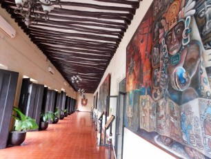 Salon de los Murales dans l'hôtel de ville de Valladolid (Yucatan / Mexique)