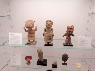 Sculptures précolombiennes au Boca Raton Museum of Art