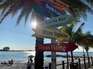 Shephards-plage-tiki-bar-restaurant-clearwater-Floride-6481
