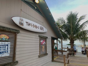 Le Tiki Bar & Grill de Sebastian