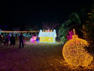 decoraMiami : les belles décorations de Noël des Pinecrest Gardenstions-noel-pinecrest-gardens-miami-3062