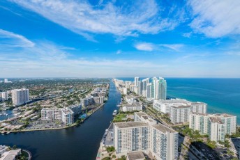 Louer un appartement ou un condo près d'une plage de Floride.