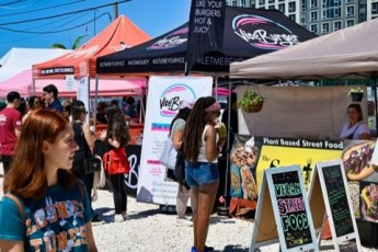 smorgasburg-miami-wynwood-marche-food-market-0221