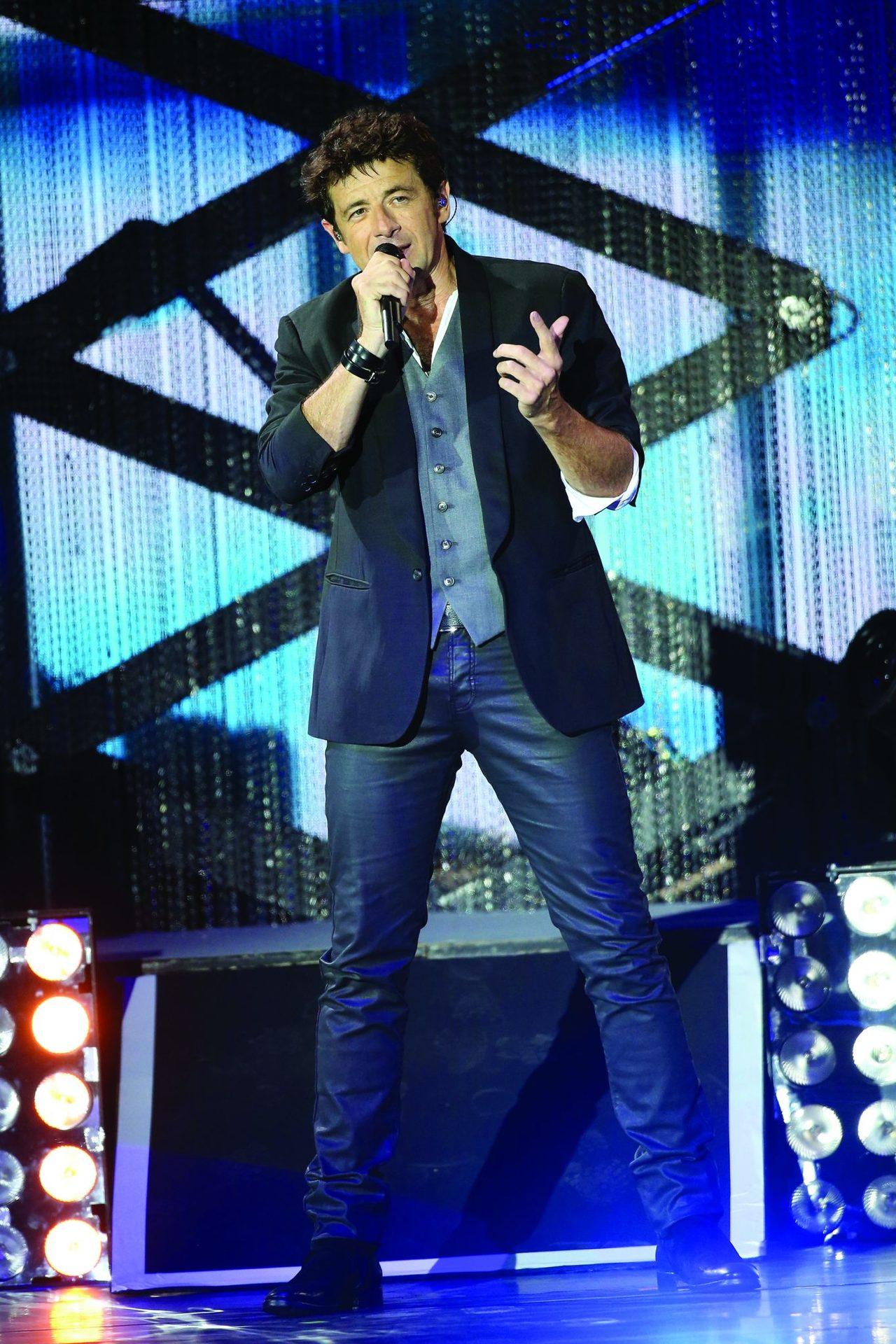 Exclusif - Patrick Bruel en concert ‡ Lille au Stade Pierre Mauroy pour sa tournÈe "On s'Ètait dit rendez vous dans 25 ans"