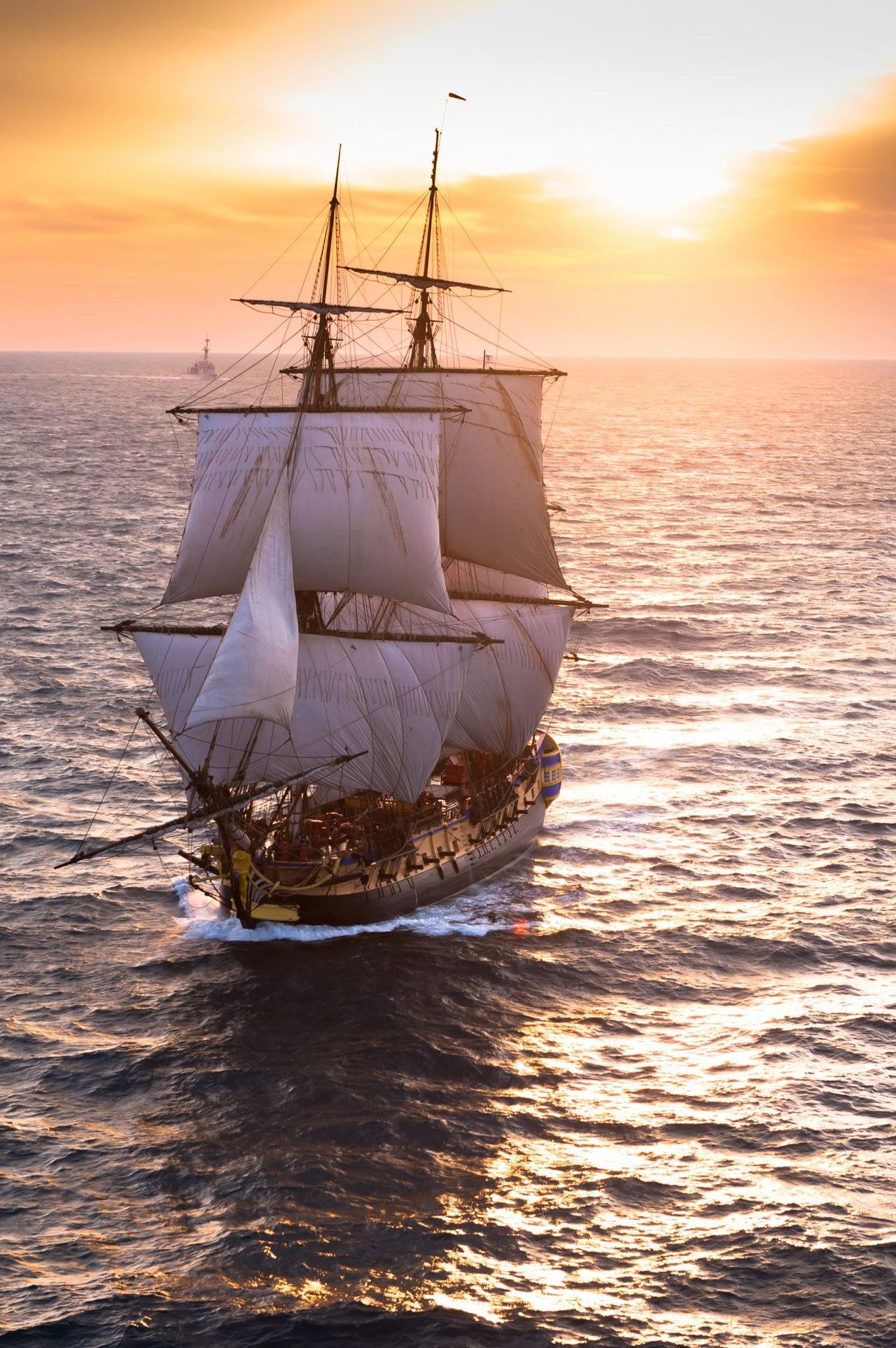 L'Hermione au large de l'Ile D'Yeu