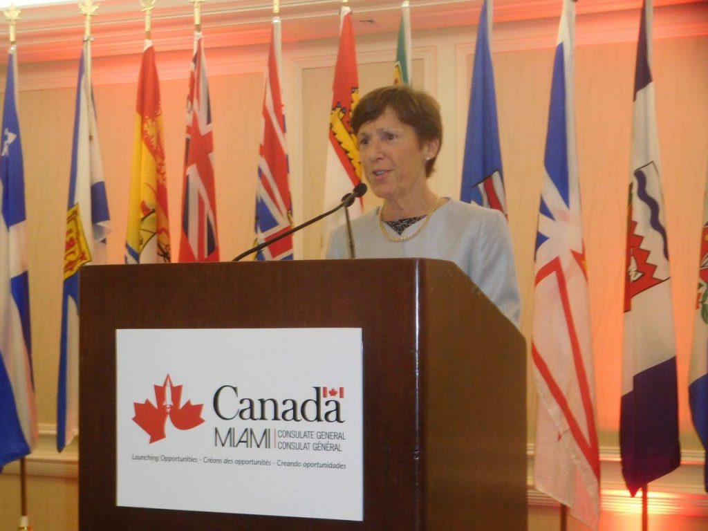 Dernière intervention publique pour Louise Léger : l'accueil du Gouverneur Général Johnston.