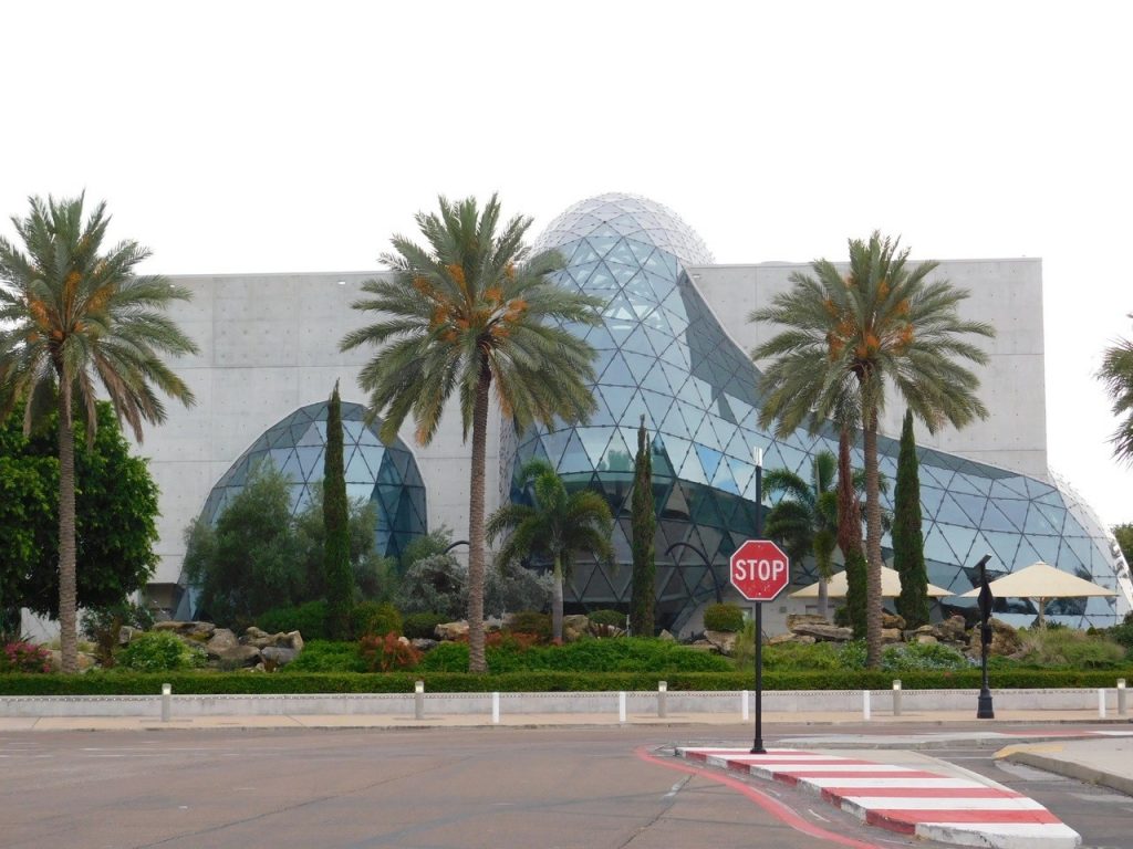 Salvador Dali Museum à St Petersburg Downtown (Floride)