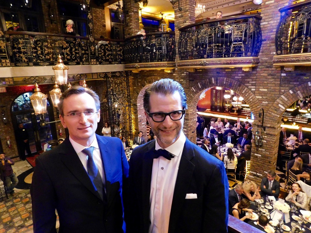Le consul de France Clément Leclerc avec Gary Birnberg, président de la FACC Miami, lors du gala 2017 de la FACC.