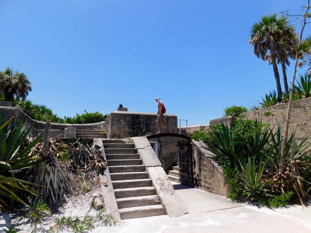 Ruines du fort nord-ouest sur l'île de Egmont Key en Floride
