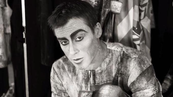 Yann Arnaud acrobate chatte mortelle Cirque du Soleil Tampa