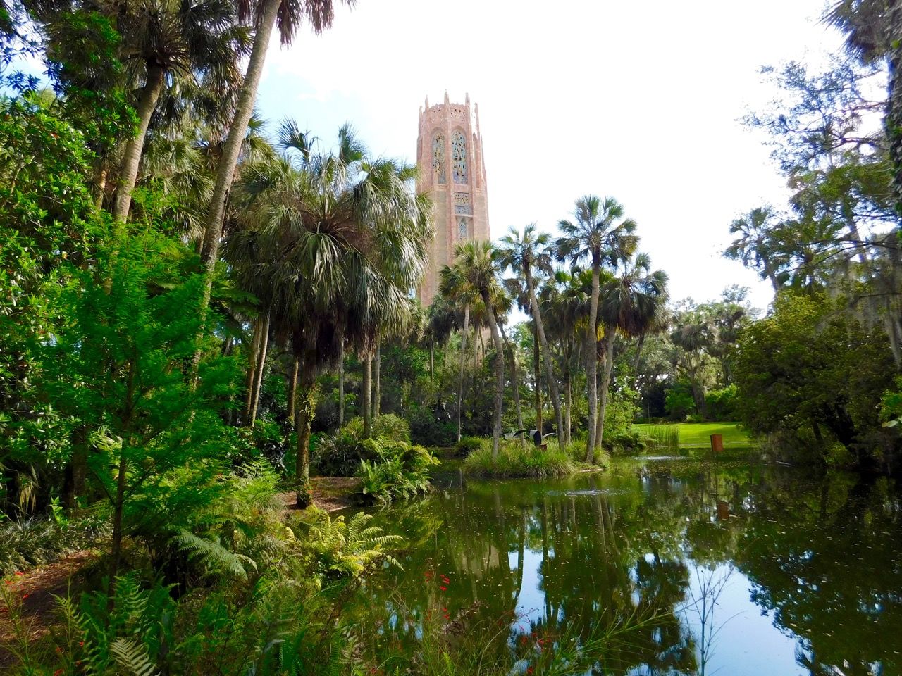 La Bok Tower et ses jardins, à Lake Wales (au sud d'Orlando)