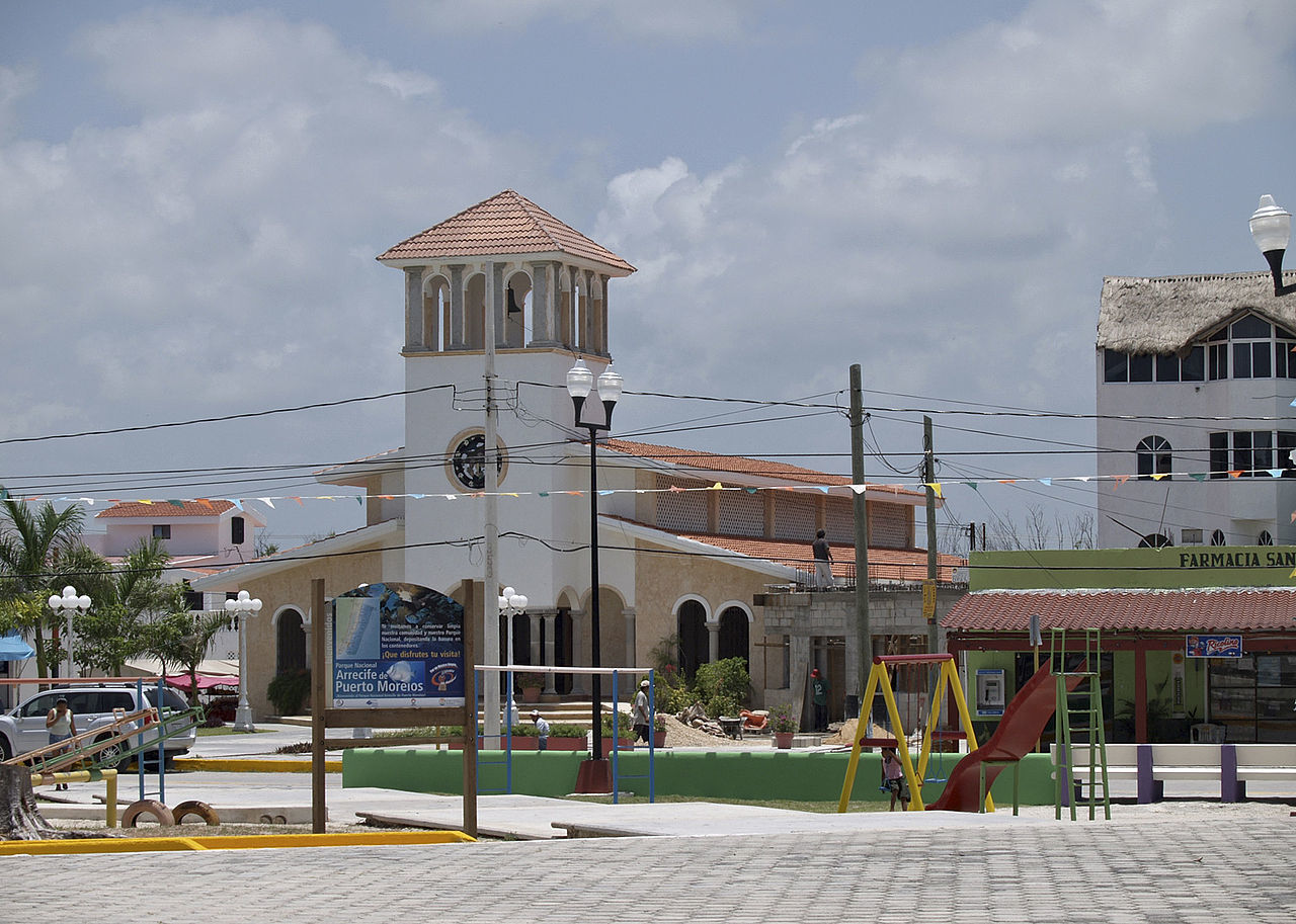 Plaza de Porto Morelos, au Mexique.