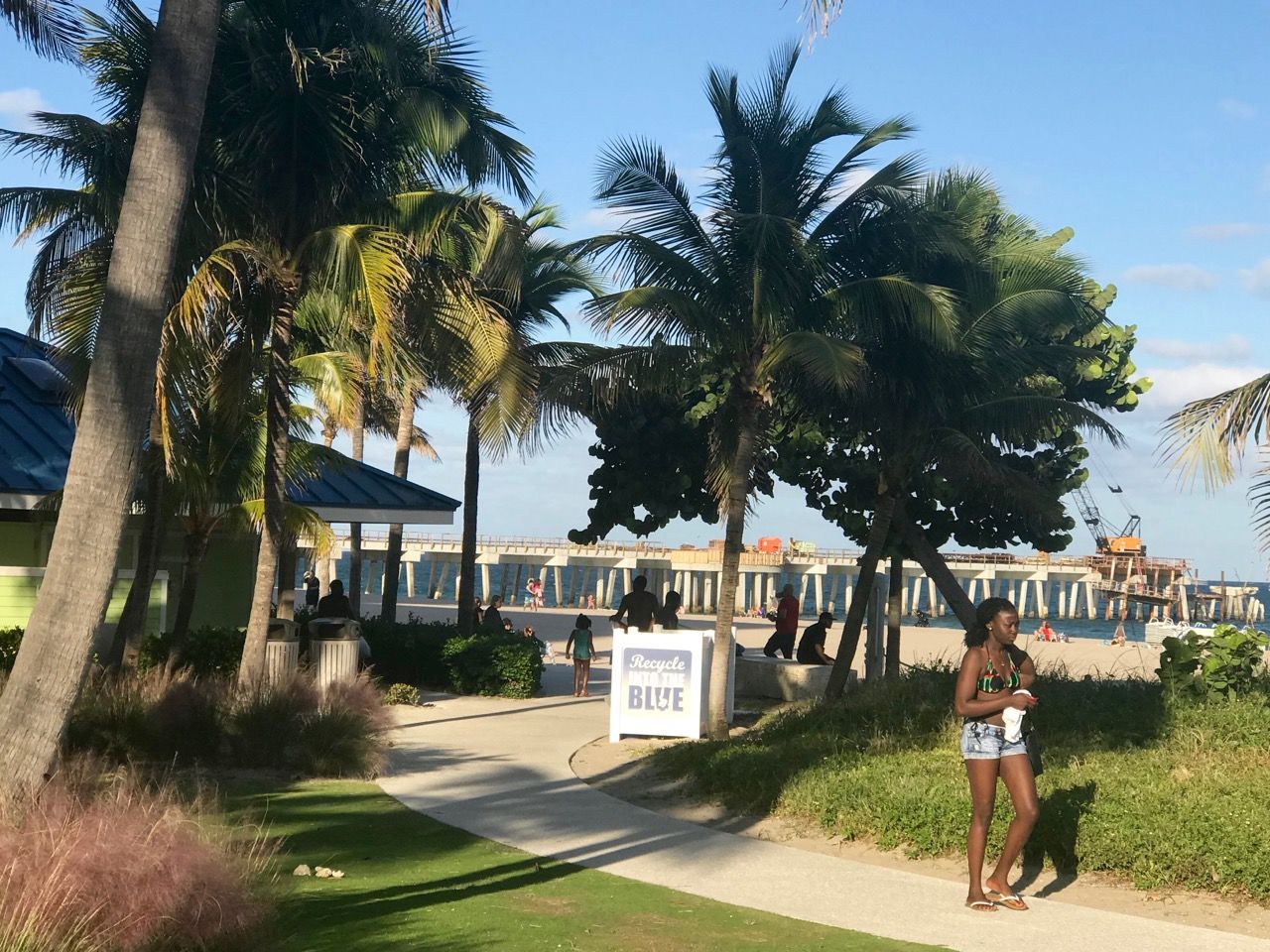 La nouvelle jetée de Pompano Beach est en cours de construction