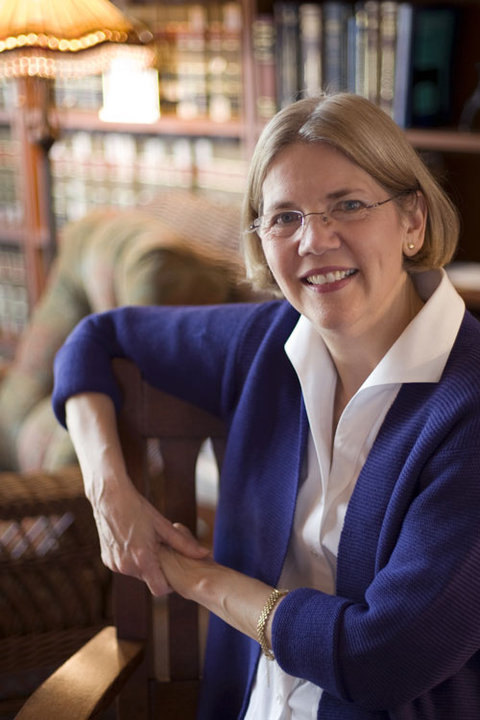 Elizabeth Warren candidate à la primaire démocrate pour l'élection présidentielle de 2020 aux Etats-Unis