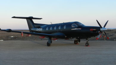 Le genre d'avion qui transporte les Snowbirds de l'autre côté de la frontière.