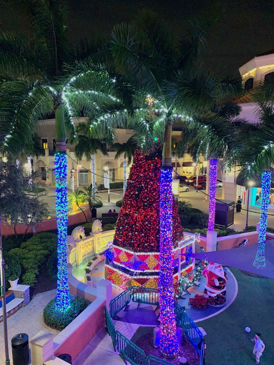 Hallandale : les décorations de Noël au Gulfstream Park en vidéo et photos