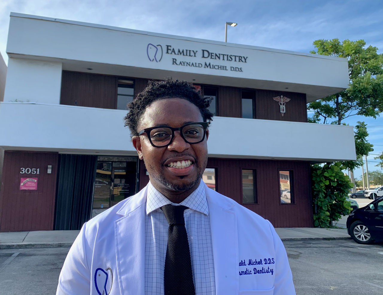 Dr Raynald Michel : votre chirurgien-dentiste francophone à Fort Lauderdale en Floride