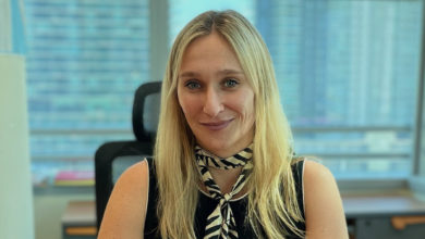 La consule adjointe Rebecca Bourgin va diriger le consulat en attendant l'arrivée d'un nouveau consul