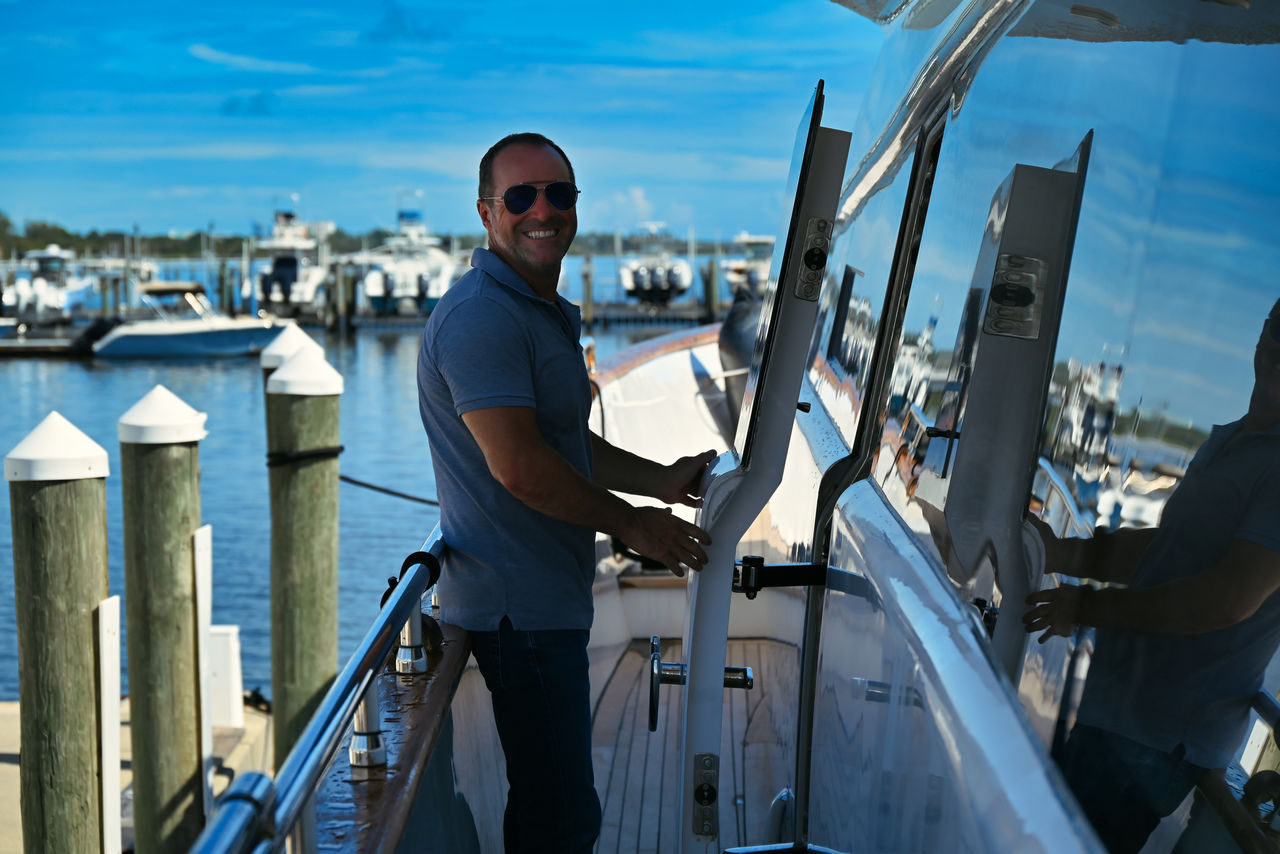 Sébastien Paradis à board d'un yacht