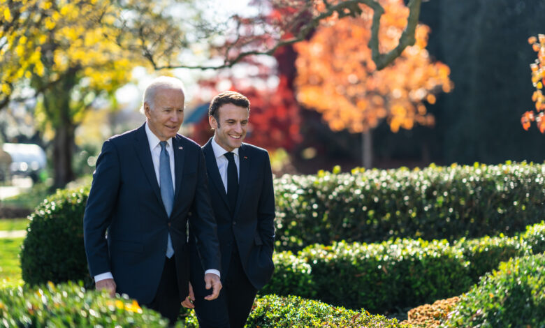 Vers une « simplification » des visas entre la France et les USA (déclaration Macron/Biden)