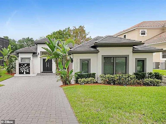 Selon Daily Mail, M. Greaux aurait vécu dans cette maison "qui était en vente pour 800000$"