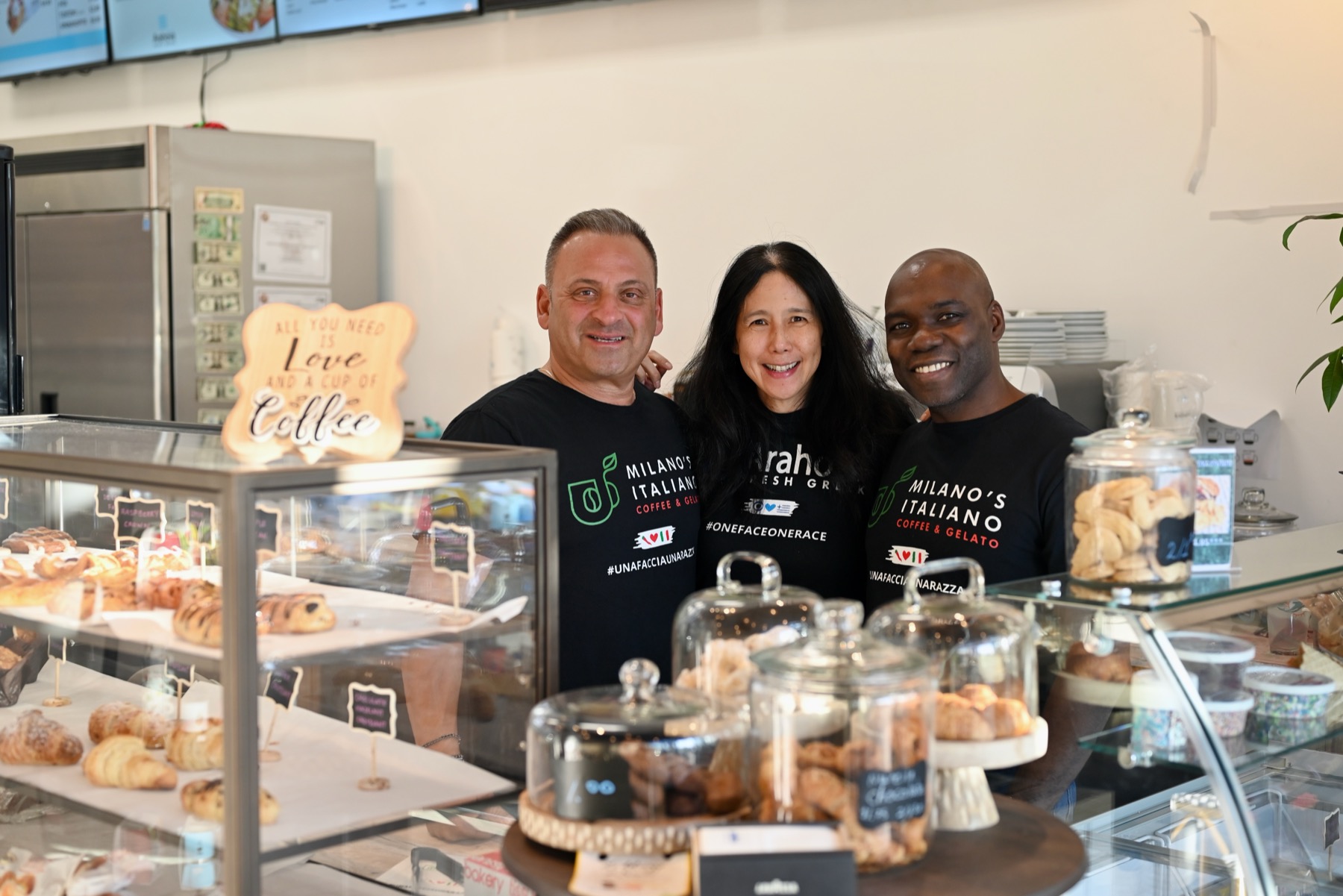 Sam Dell’Aquila, Anna To, Roussel Lamothe : Arahova Milano’s sert de la poutine québécoise dans ses 2 nouveaux restaurants à Hallandale Beach (Floride)