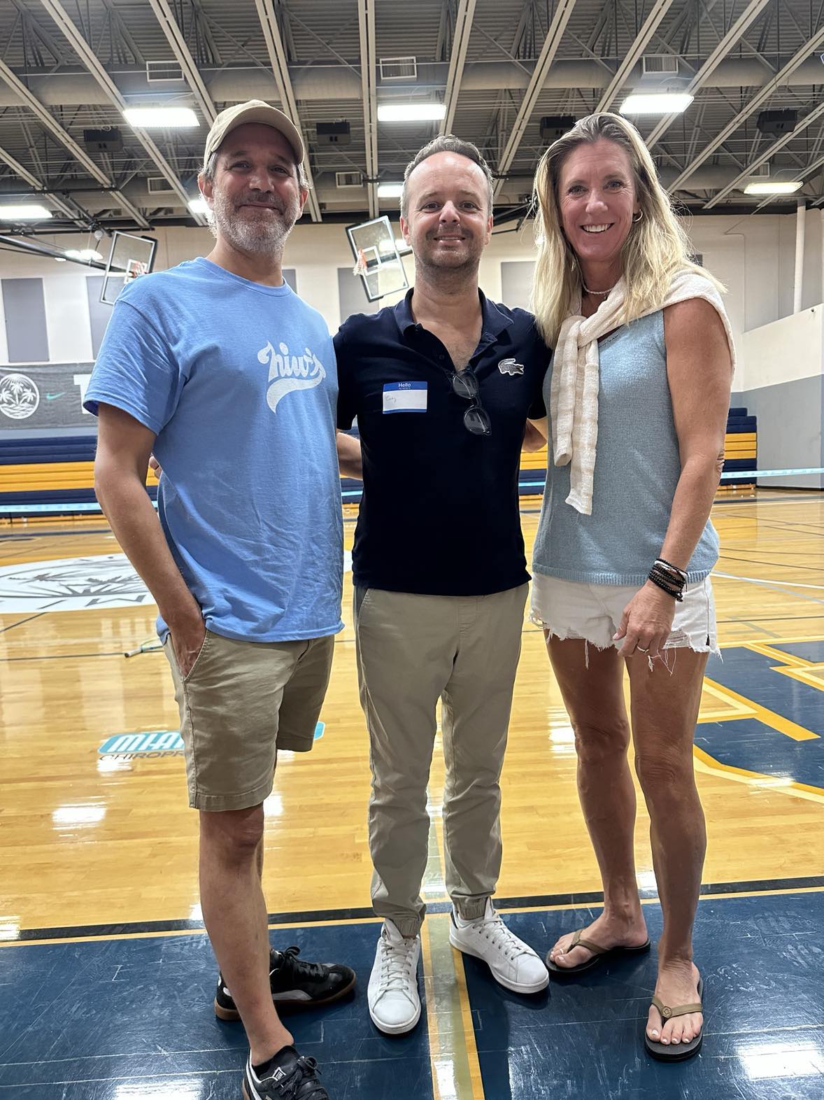 David Grimbert (graffiti artist français qui fait partie de l’association), Cory Finot (président) Et l'entraineur : Kyllene Carter qui a gagné le premier trophée féminin international de football