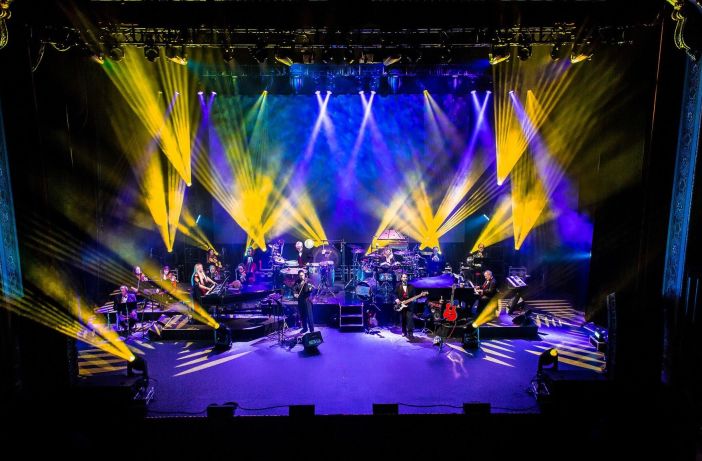 Mannheim Steamroller Christmas by Chip Davis