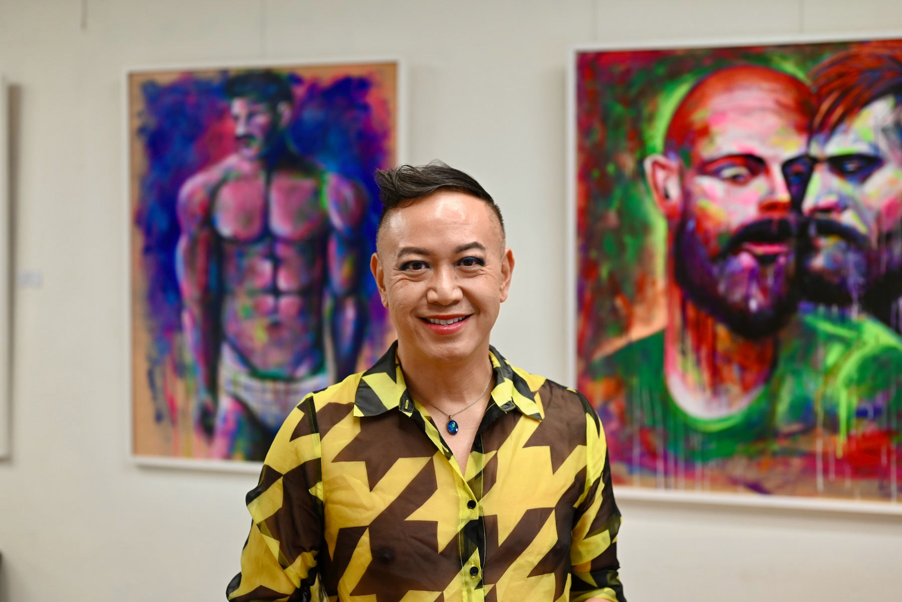 Sherman Yee dans sa galerie