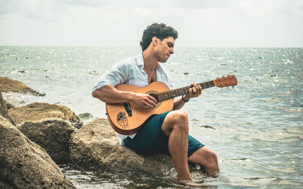 Island Grooves Fest: PinoGrillo