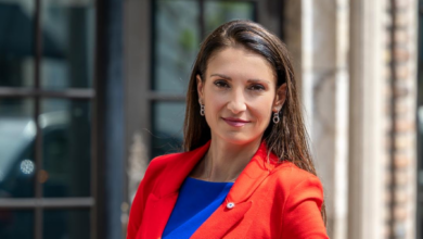 Axelle Gault : « Il faut faciliter la scolarisation en France durant le mois de juin des enfants qui vivent à l’étranger »