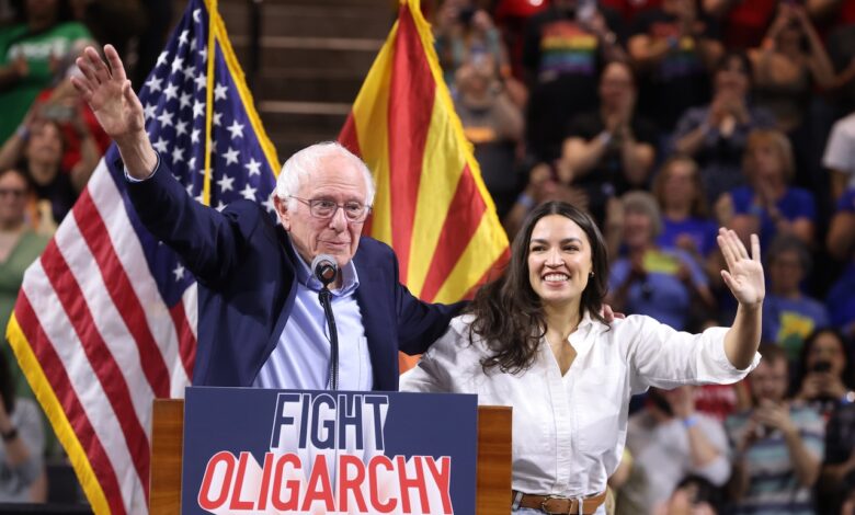 Bernie Sanders & Alexandria Ocasio-Cortez "contre l'oligarchie".