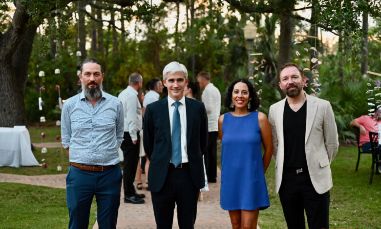 Pierre-Jean Picot, Raphaël Trapp (consul de France), Aisha McLorin et Sébastien Dhont lors du cocktail de fin d'année 2025 de l'EFAM
