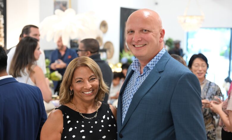 Anne et Nicolas en septembre lors de l'inauguration de Quaban, studio de design d'intérieur à West Palm Beach