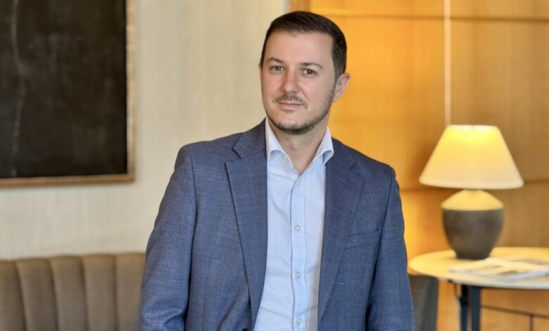 Michaël Grangé, de Maya Properties : gestion de propriétés et conciergerie à Miami